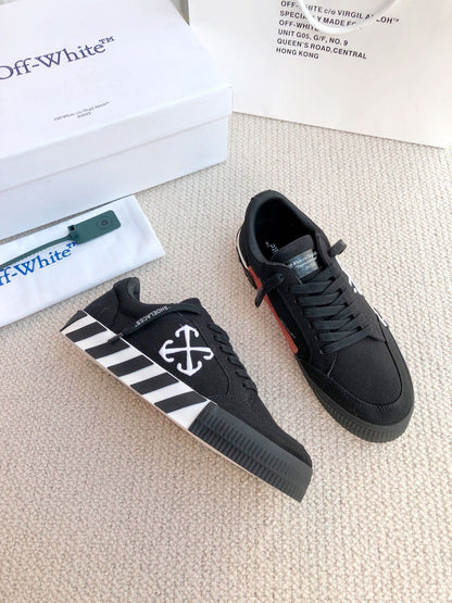 Off white Vulcanized Court