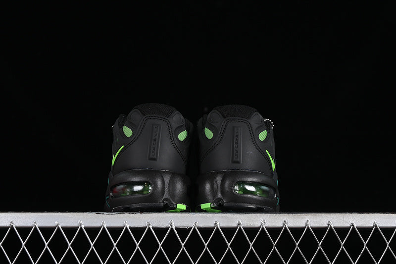 Nike Air Max Plus Drift